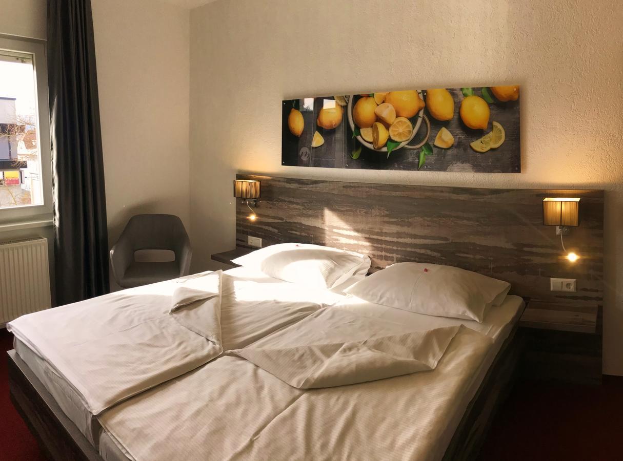 stadthotel miya Bad Mergentheim Buitenkant foto